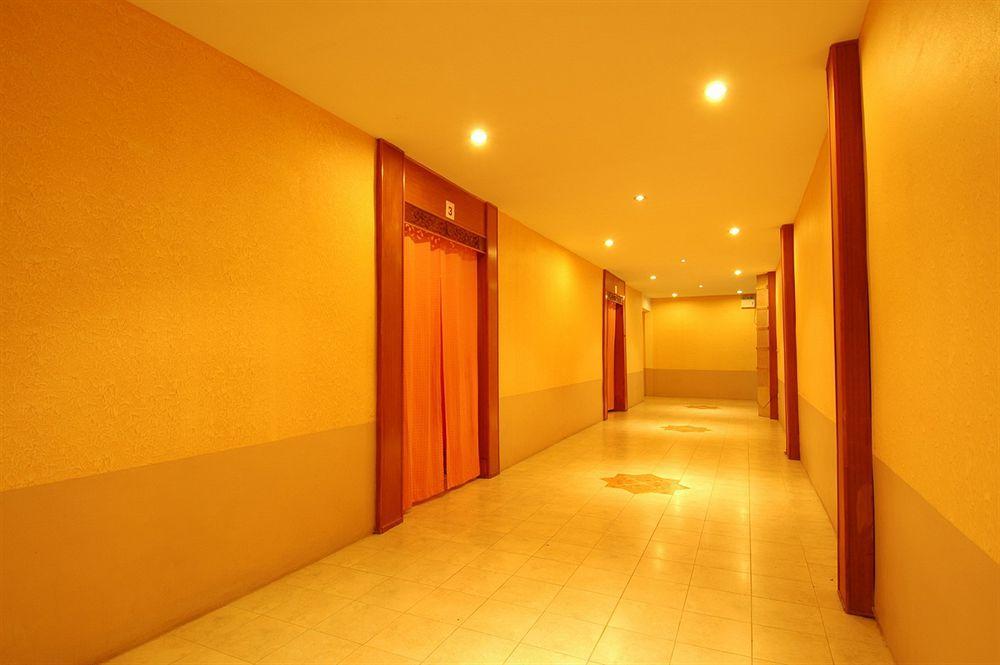 Windmill Resort Hotel Pattaya Ngoại thất bức ảnh