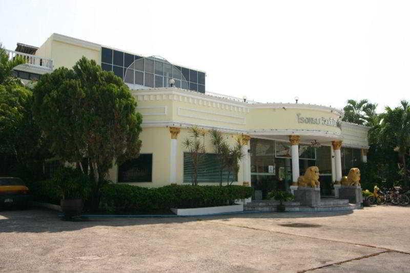 Windmill Resort Hotel Pattaya Ngoại thất bức ảnh